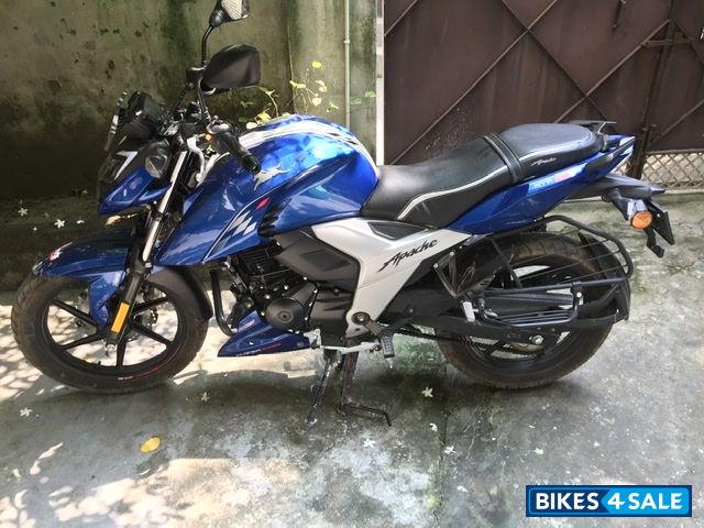 Blue TVS Apache RTR 160 4V BS6