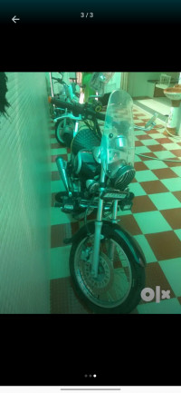Bajaj Avenger Cruise 220 BS6