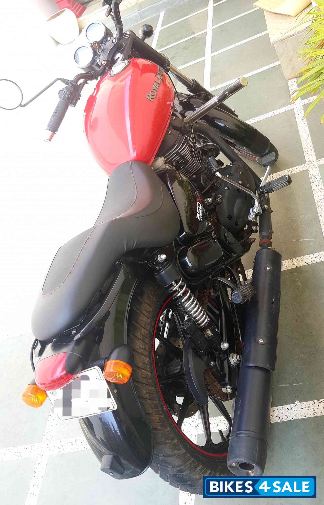 Red Royal Enfield Thunderbird X 350