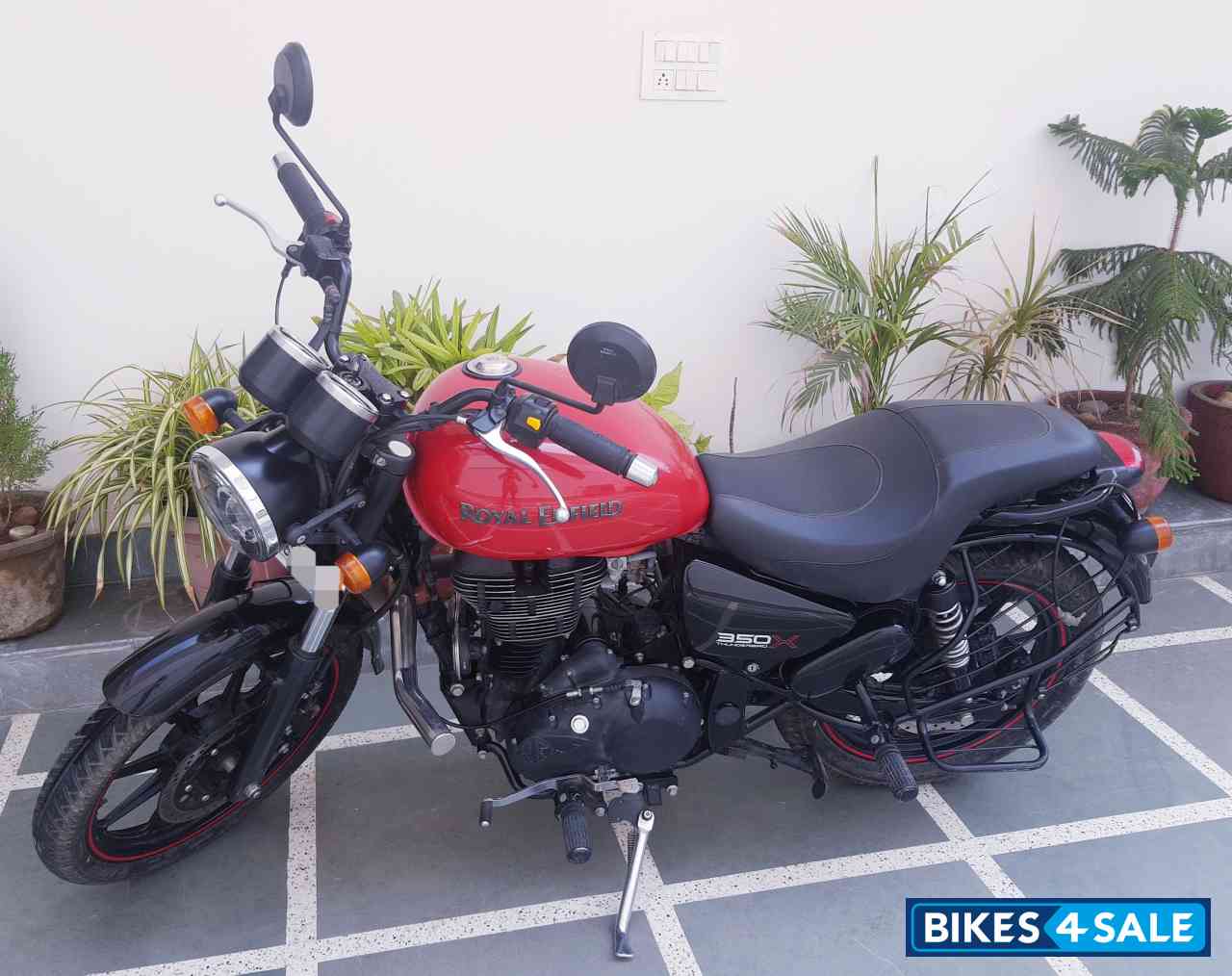 Red Royal Enfield Thunderbird X 350