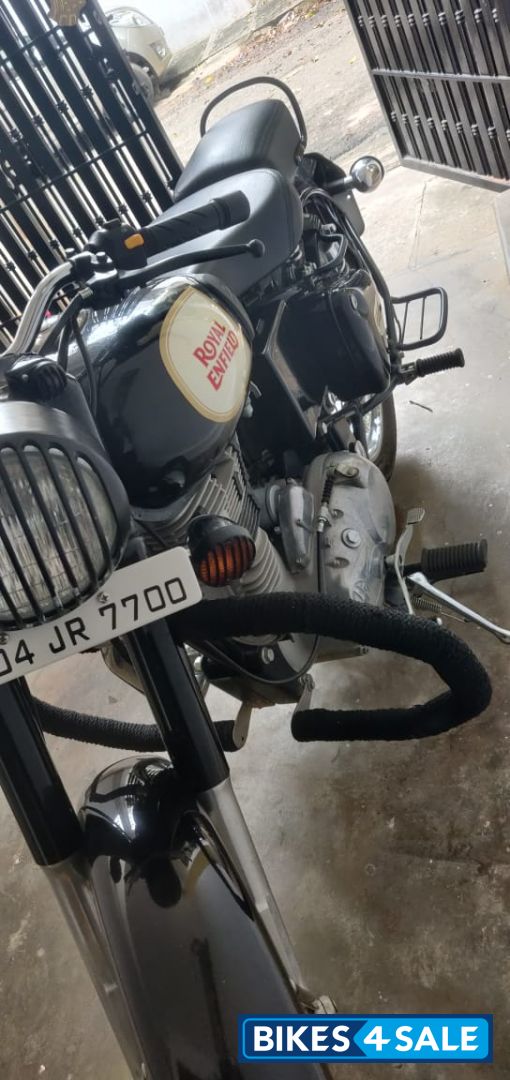 Black Royal Enfield Classic 350