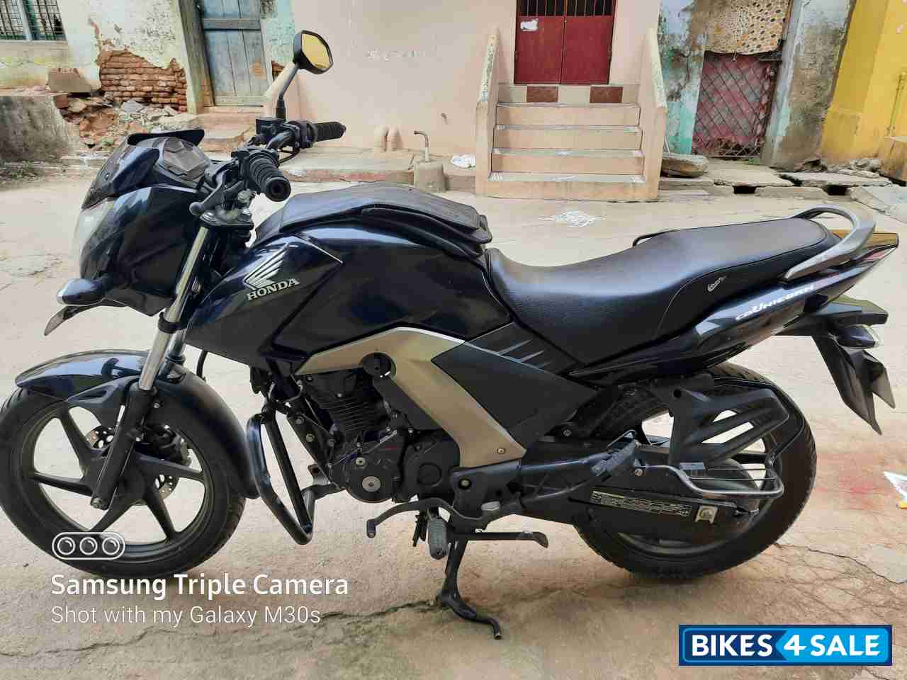 Used 2015 model Honda CB Unicorn 160 for sale in Vellore. ID 276428