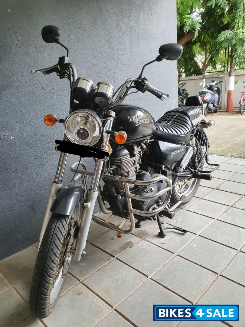 Matt Black Royal Enfield Thunderbird 500