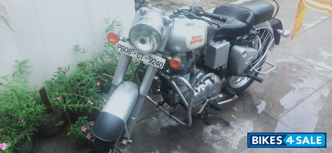 Royal Enfield Classic 350