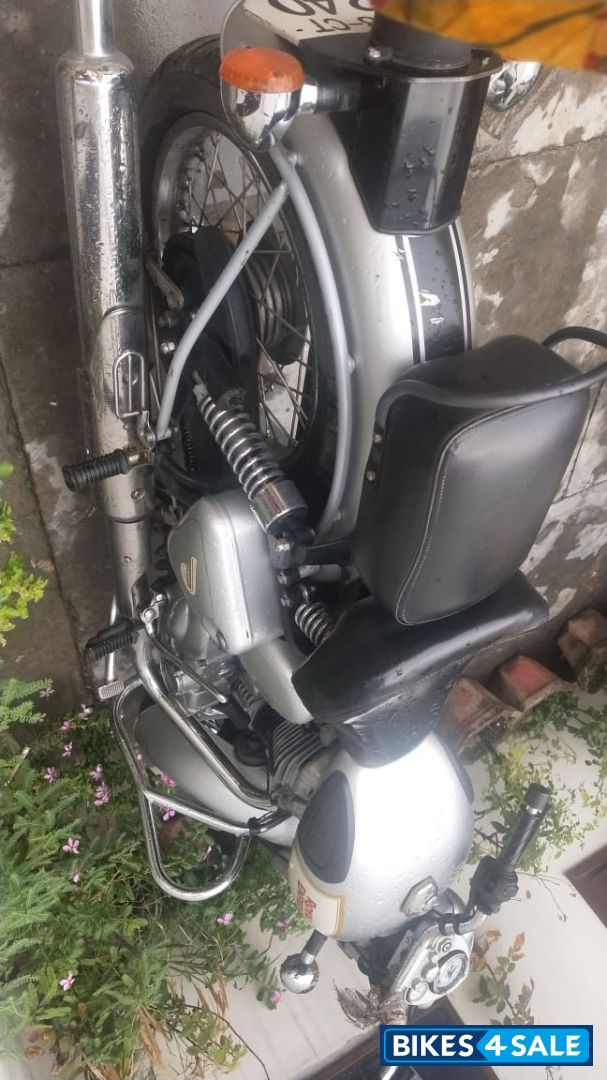 Royal Enfield Classic 350