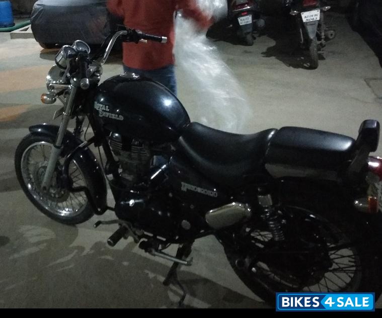 Twilight Black Royal Enfield Thunderbird 350