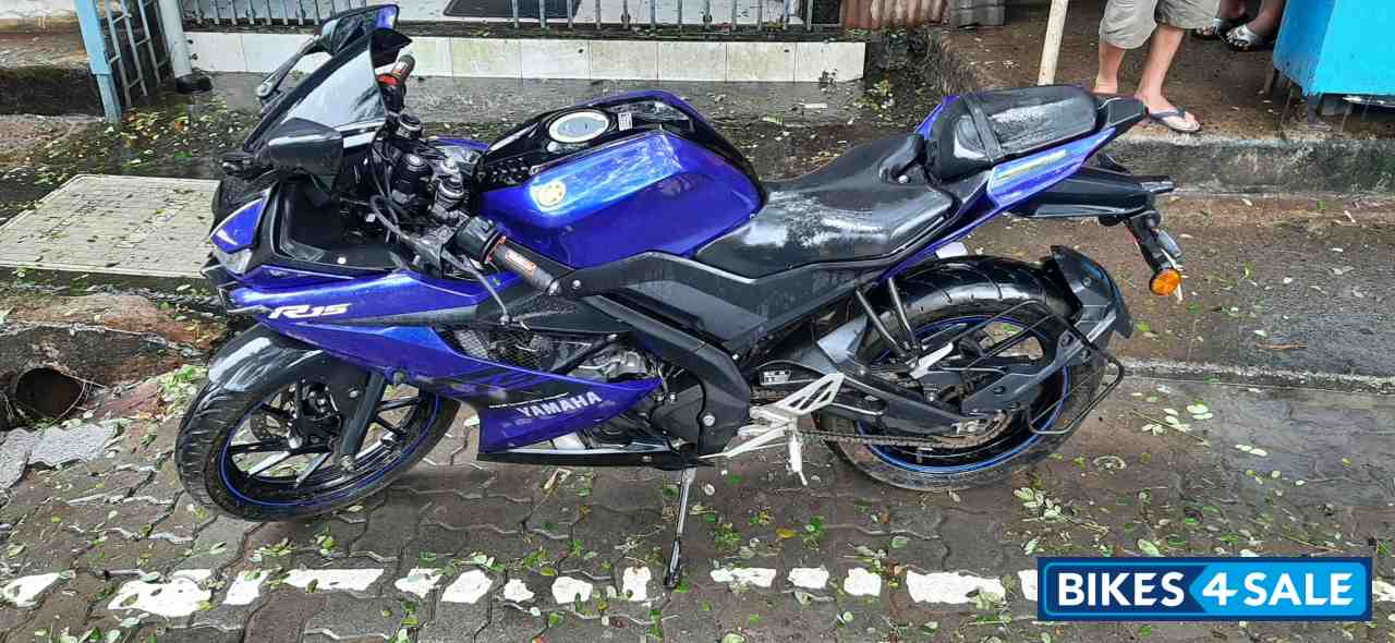 Blue Yamaha YZF R15 V3