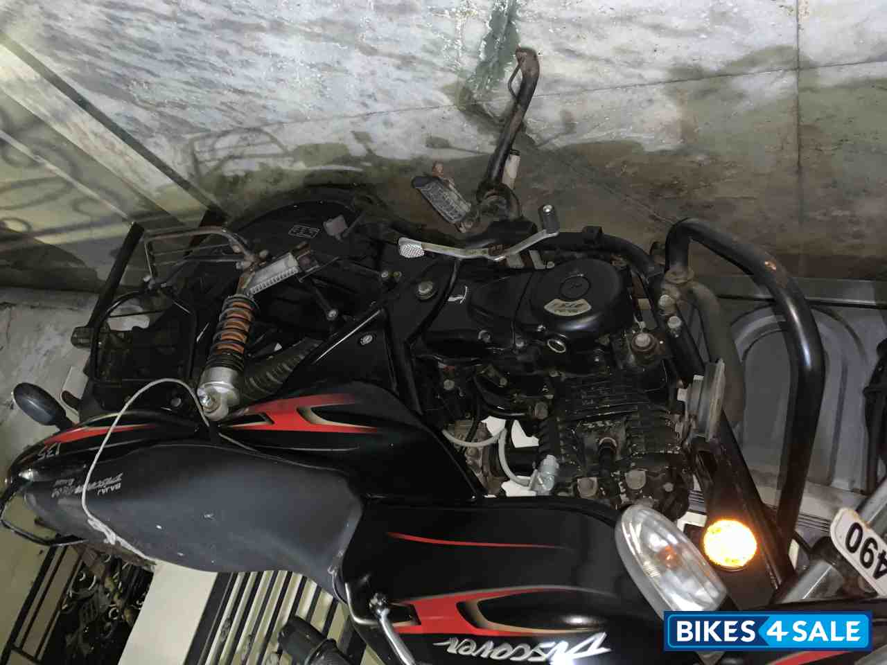 Bajaj Discover DTSi 135