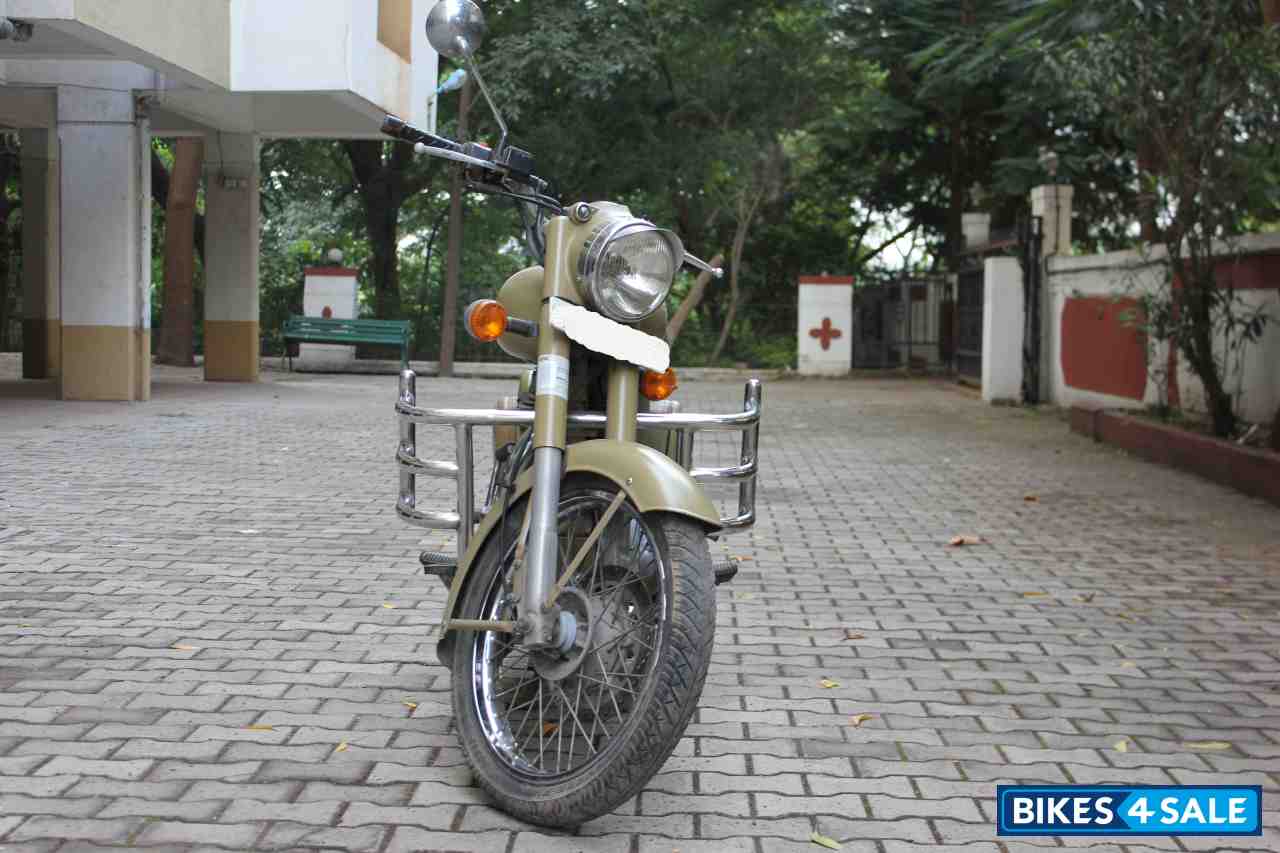 Sand Royal Enfield Classic Desert Storm