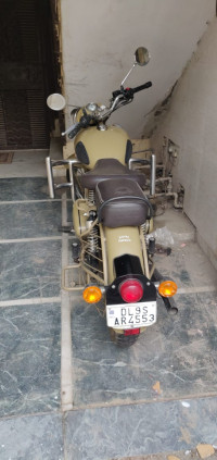 Royal Enfield Classic Desert Storm