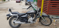 Black Bajaj Avenger Cruise 220