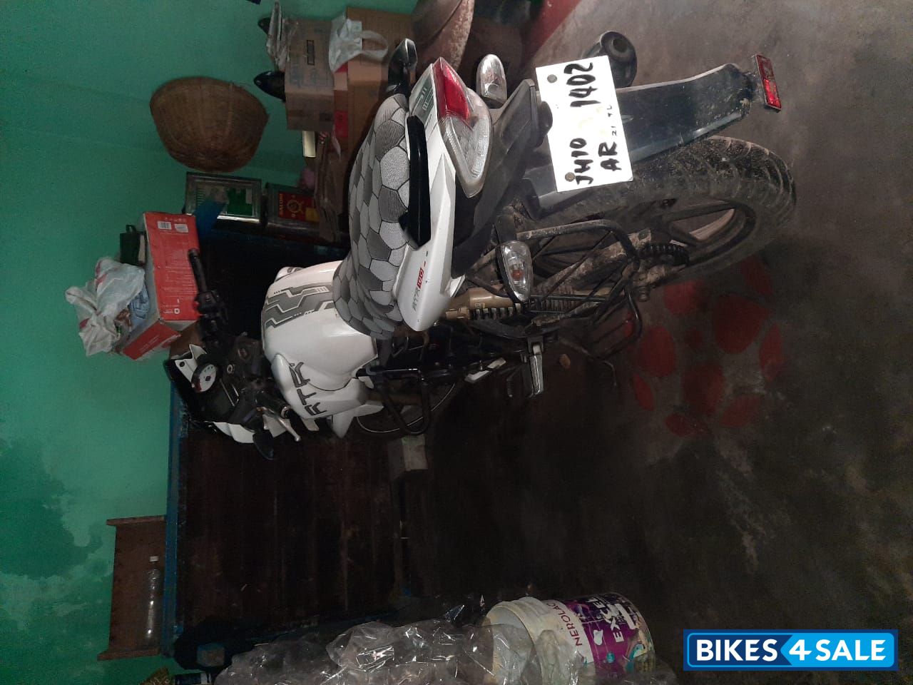 TVS Apache RTR 180 ABS