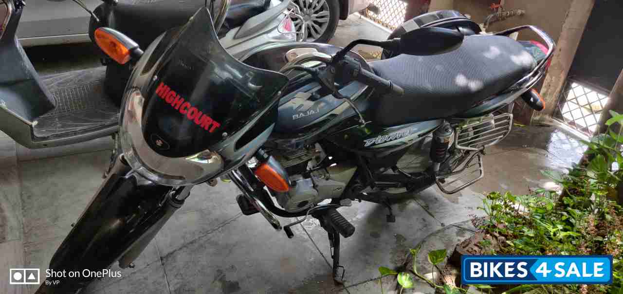 Blue And Black Bajaj Discover 110