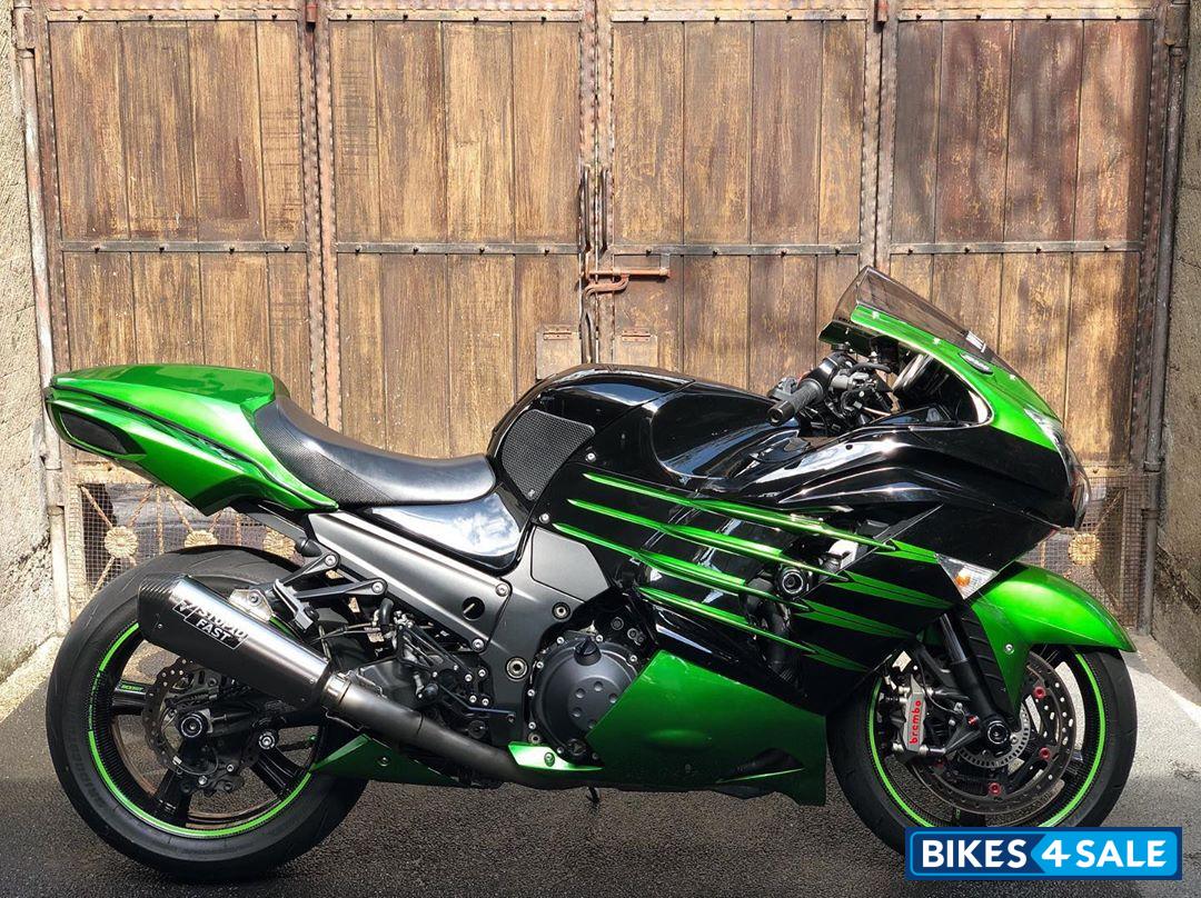 KAWASAKI . HONDA CBR . YAMAHA Picture 9. Bike ID 277555. Bike located