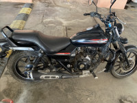 Bajaj Avenger Street 220
