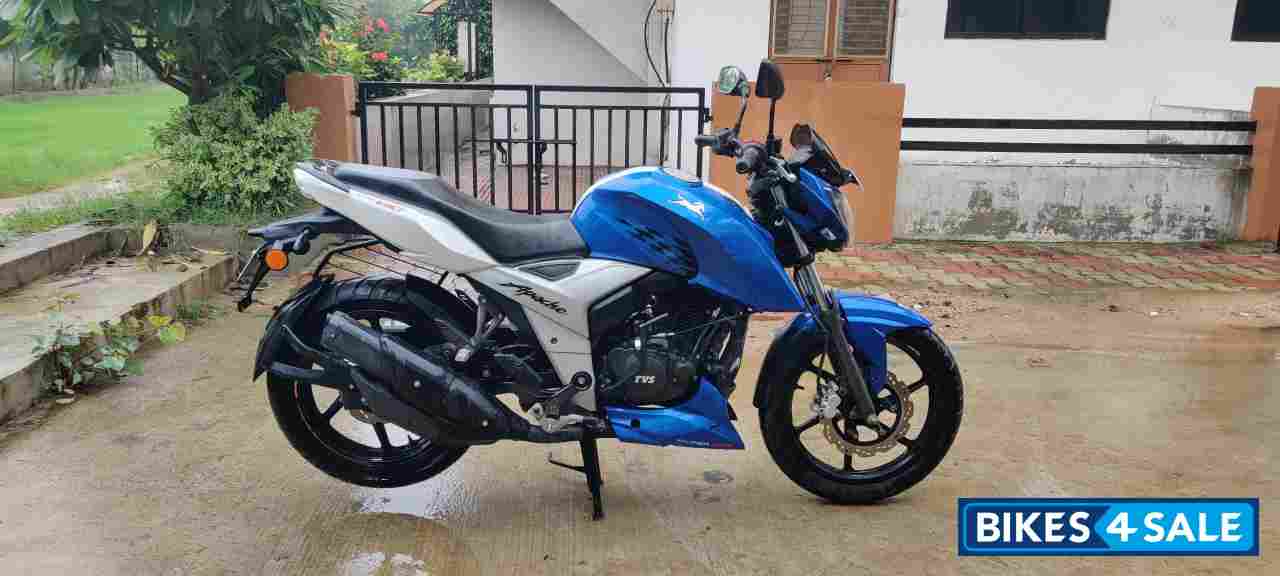 Used 19 Model Tvs Apache Rtr 160 4v For Sale In Vadodara Id Matte Blue Colour Bikes4sale