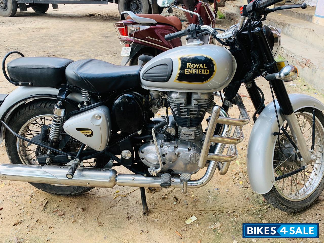Silver Royal Enfield Classic 350
