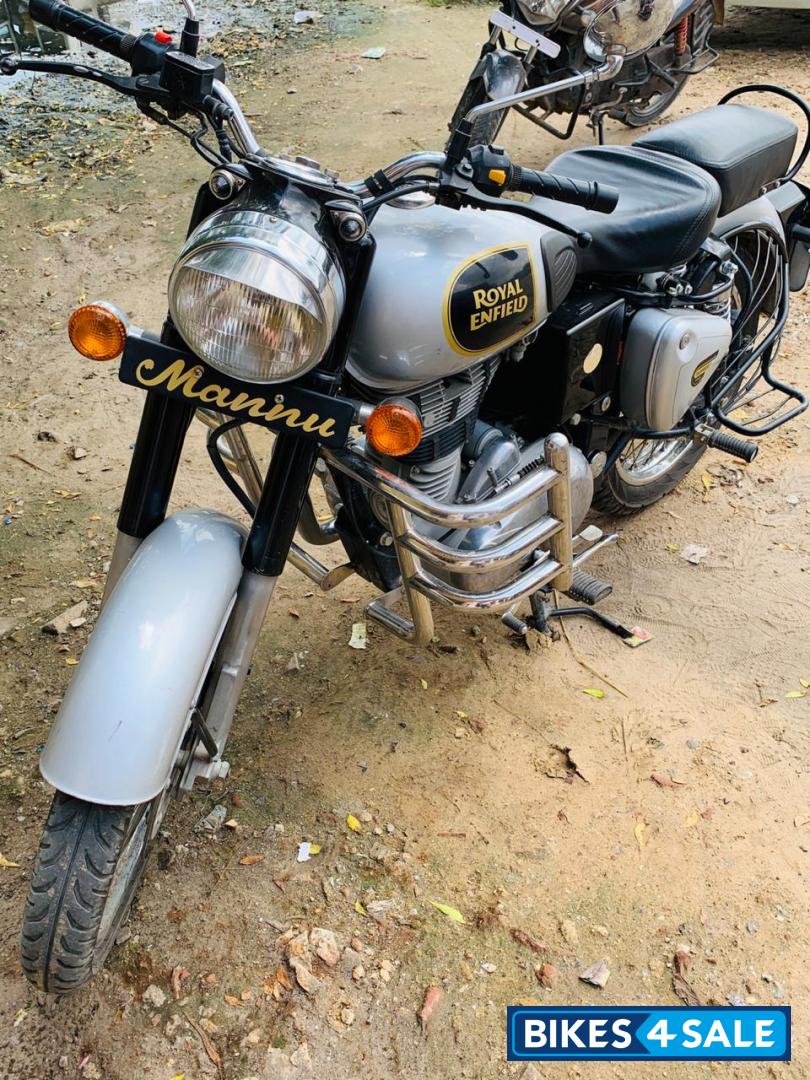 Silver Royal Enfield Classic 350