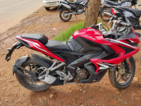 Bajaj Pulsar RS 200 ABS