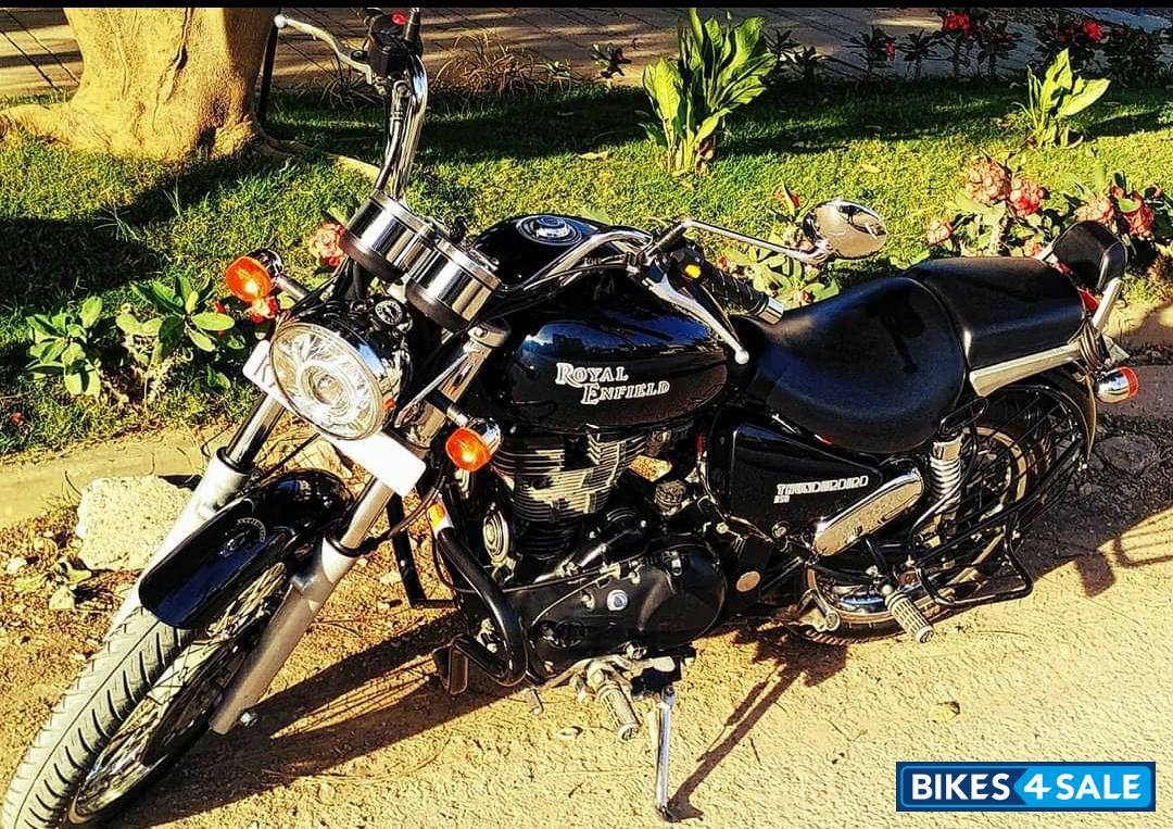 Black Twilight Royal Enfield Thunderbird 350 Black Twilight Royal Enfield Thunderbird 350