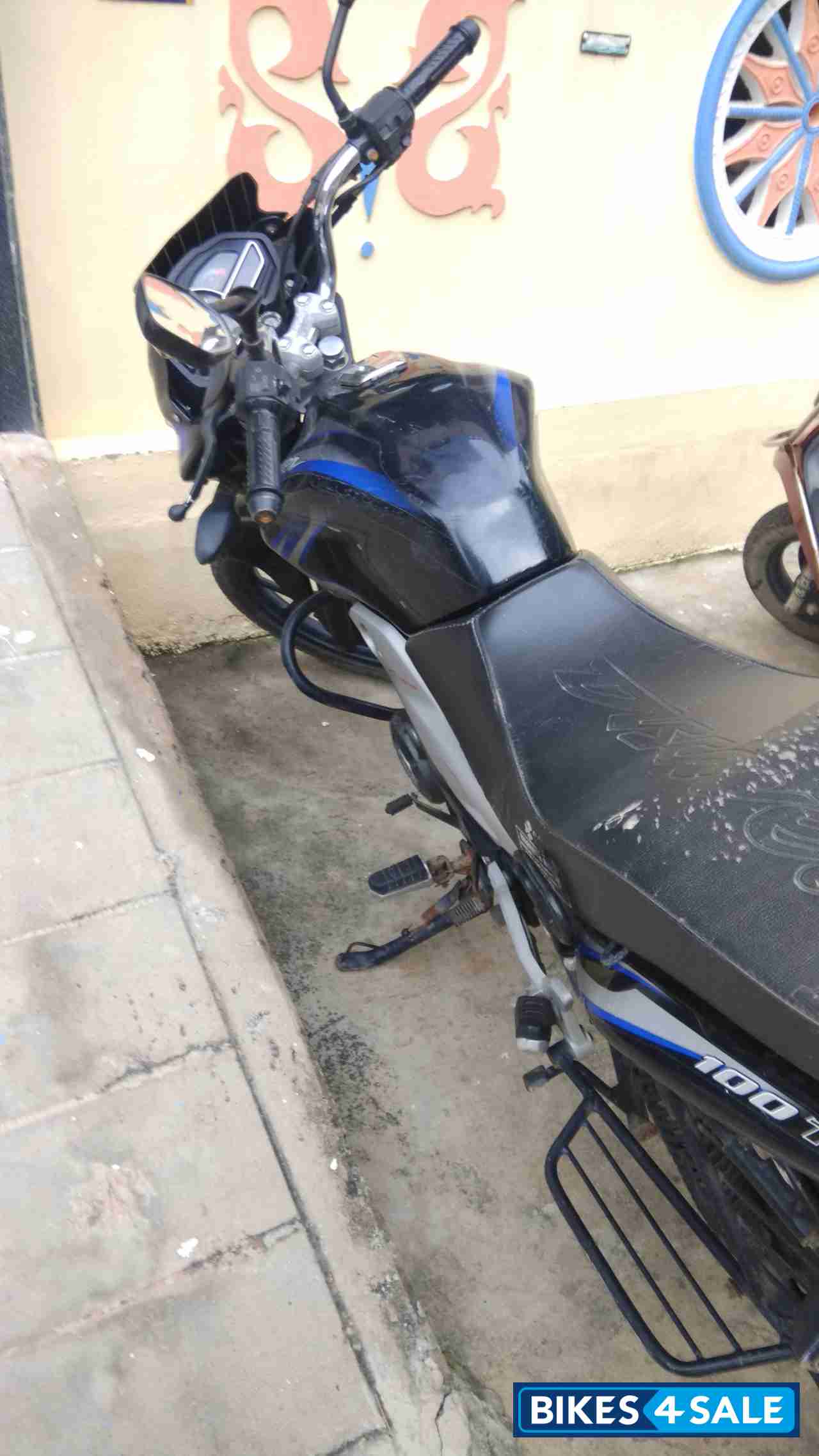 Bajaj Discover 100T