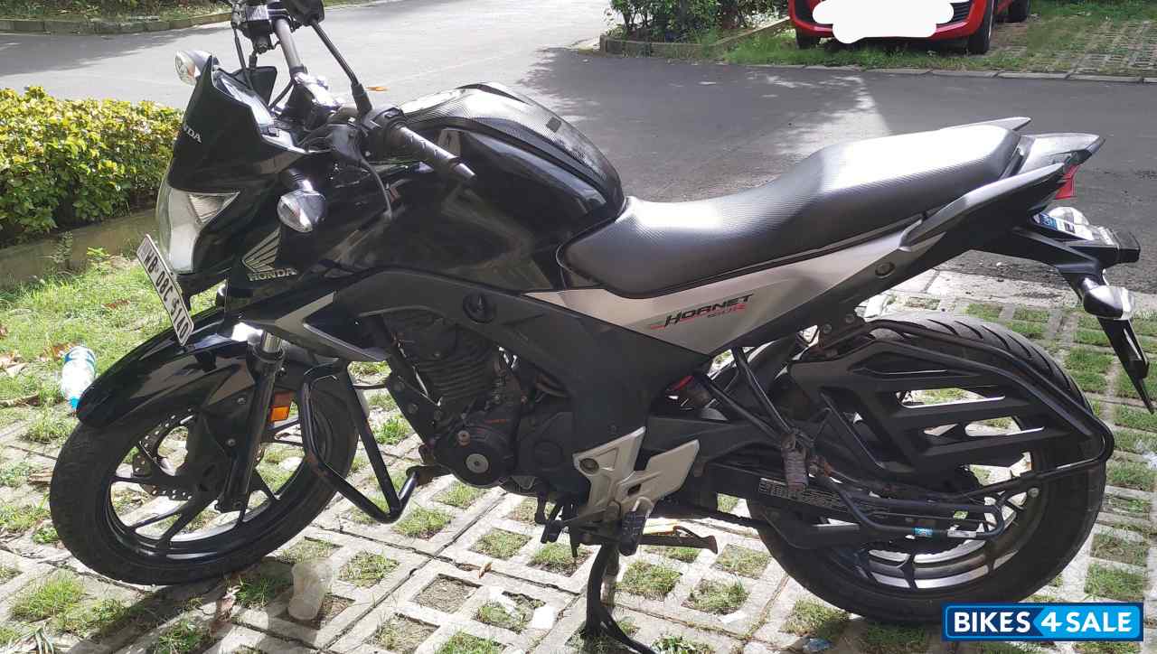 Used 2017 model Honda CB CB 160R CBS DUAL DISC for sale