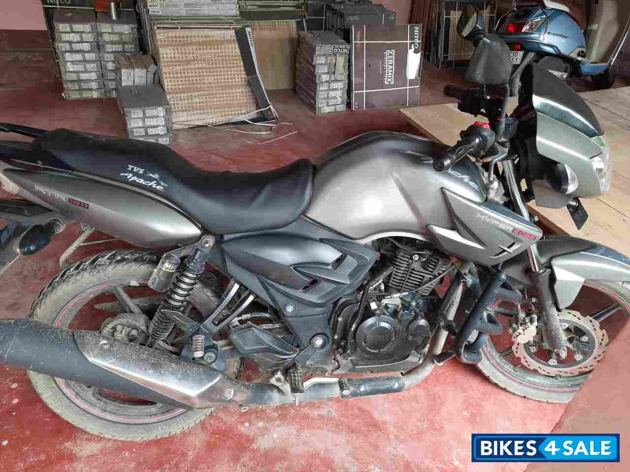 Used 2016 model TVS Apache RTR 160 for 