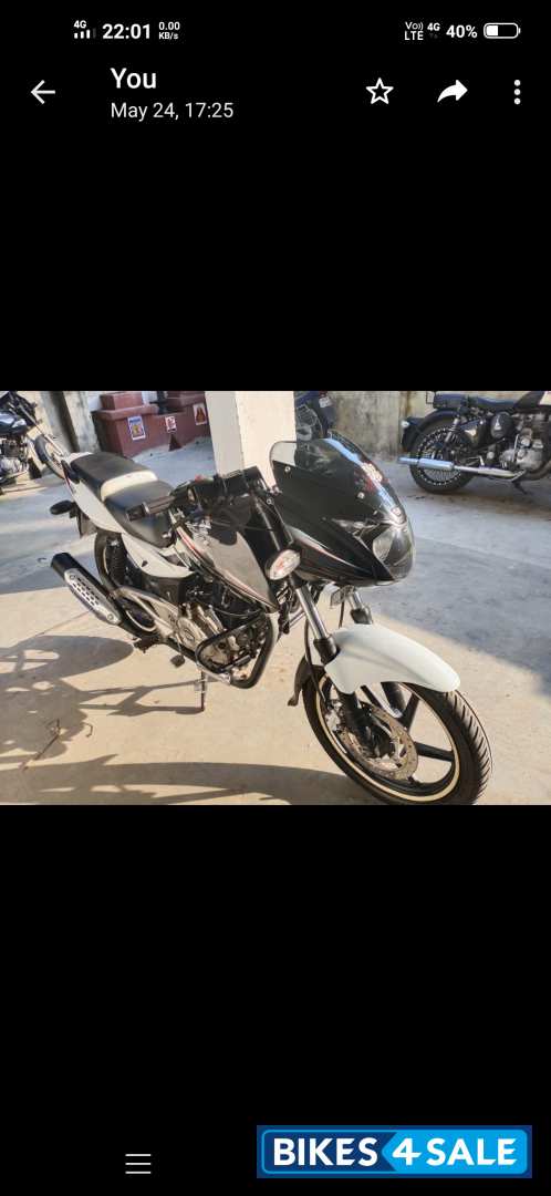 Black & White Bajaj Pulsar 180 DTSi