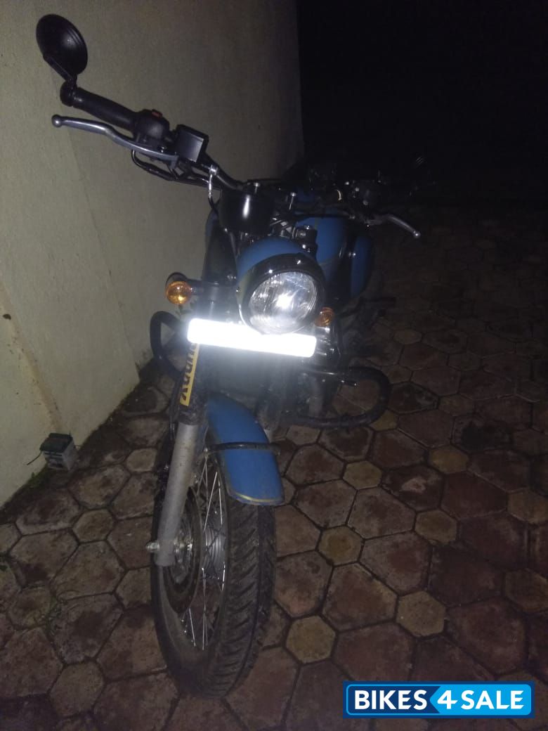 Starlight Blue Jawa forty two