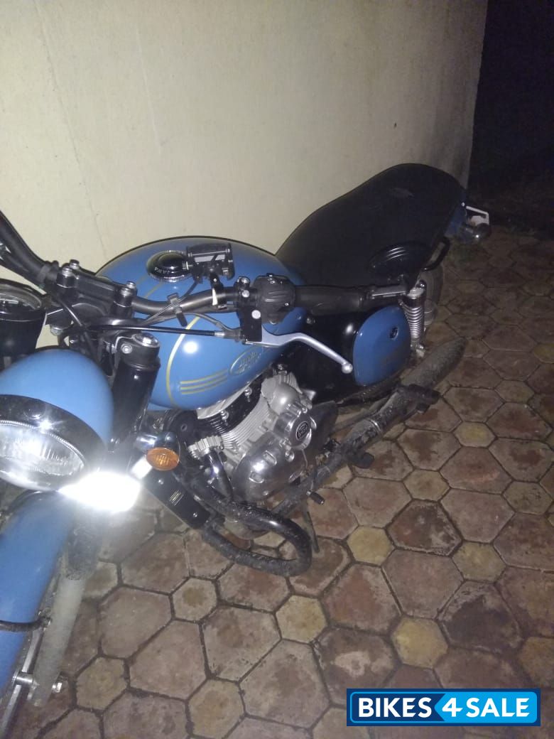 Starlight Blue Jawa forty two