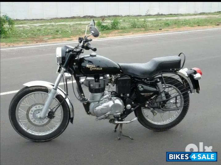 Black Royal Enfield Bullet Electra Twinspark