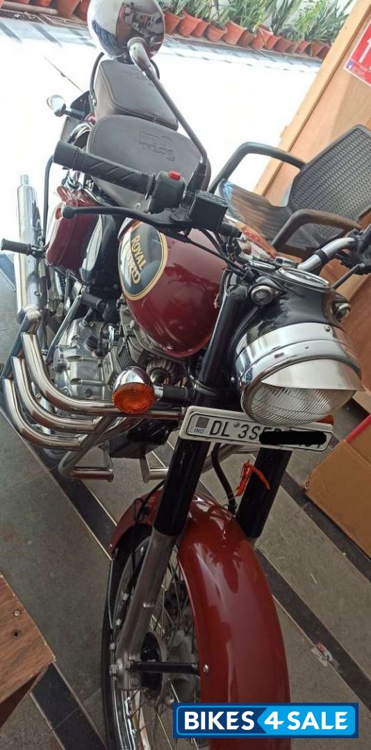 Chestnut Royal Enfield Classic 350