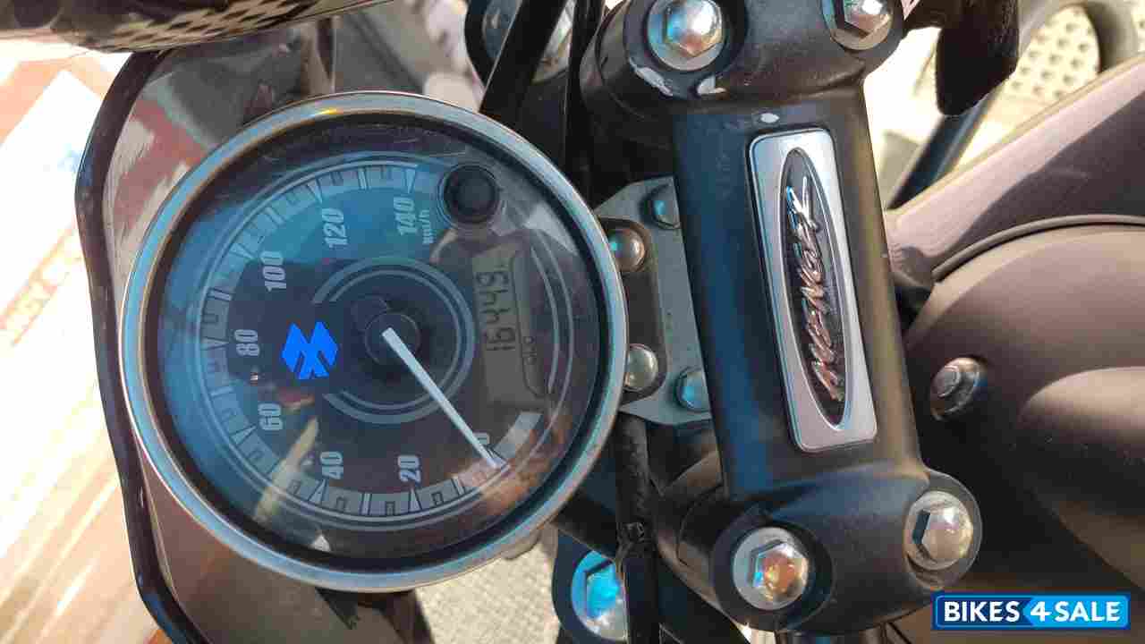 Bajaj Avenger Street 180