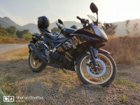 Yamaha YZF R15 V2