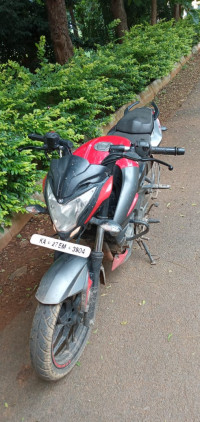 Bajaj Pulsar 200 NS ABS