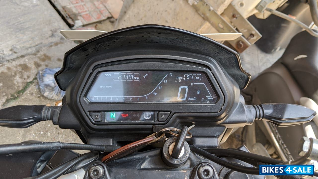 Bajaj Dominar 400 Disc