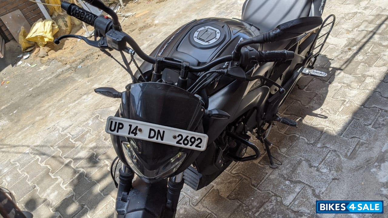 Bajaj Dominar 400 Disc Bajaj Dominar 400 Disc