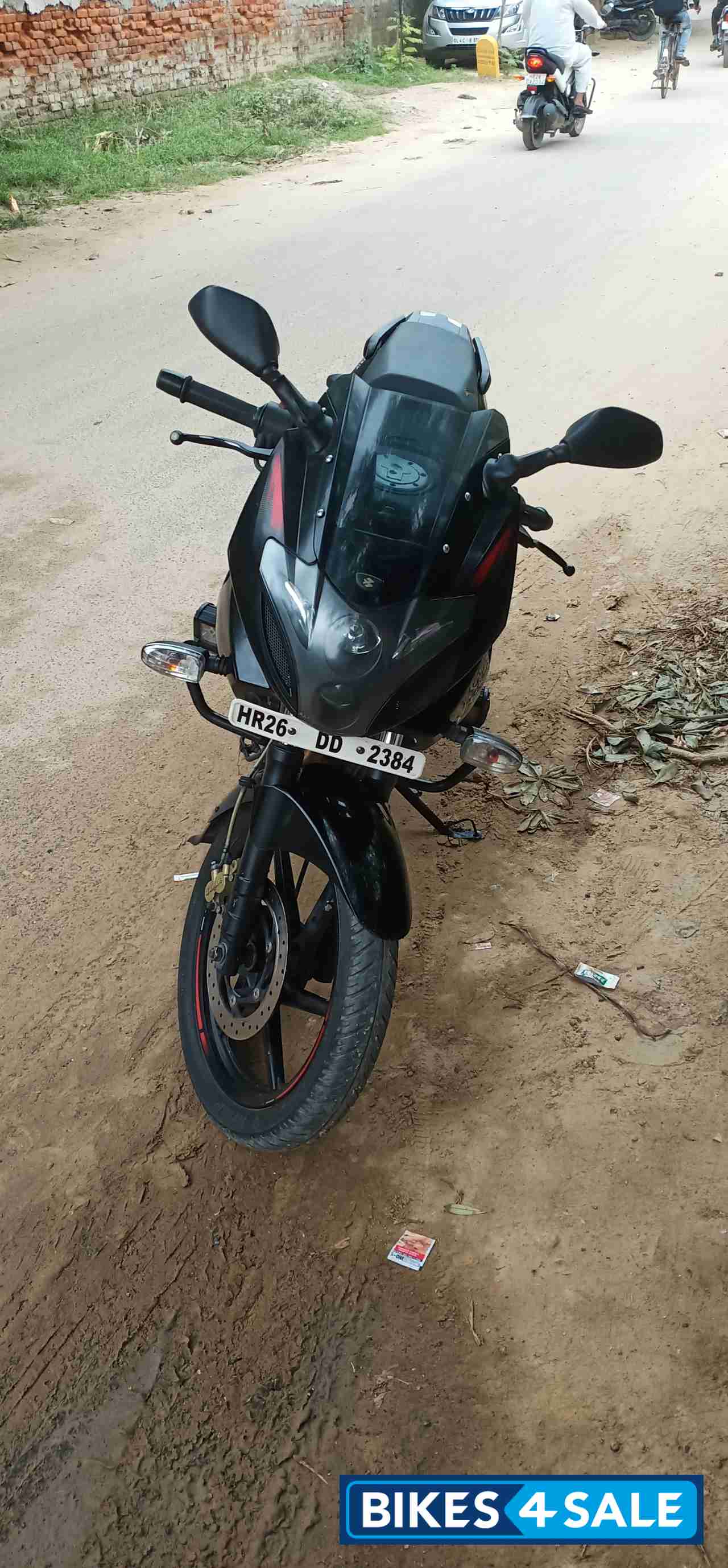 Bajaj Pulsar 220 DTSFi