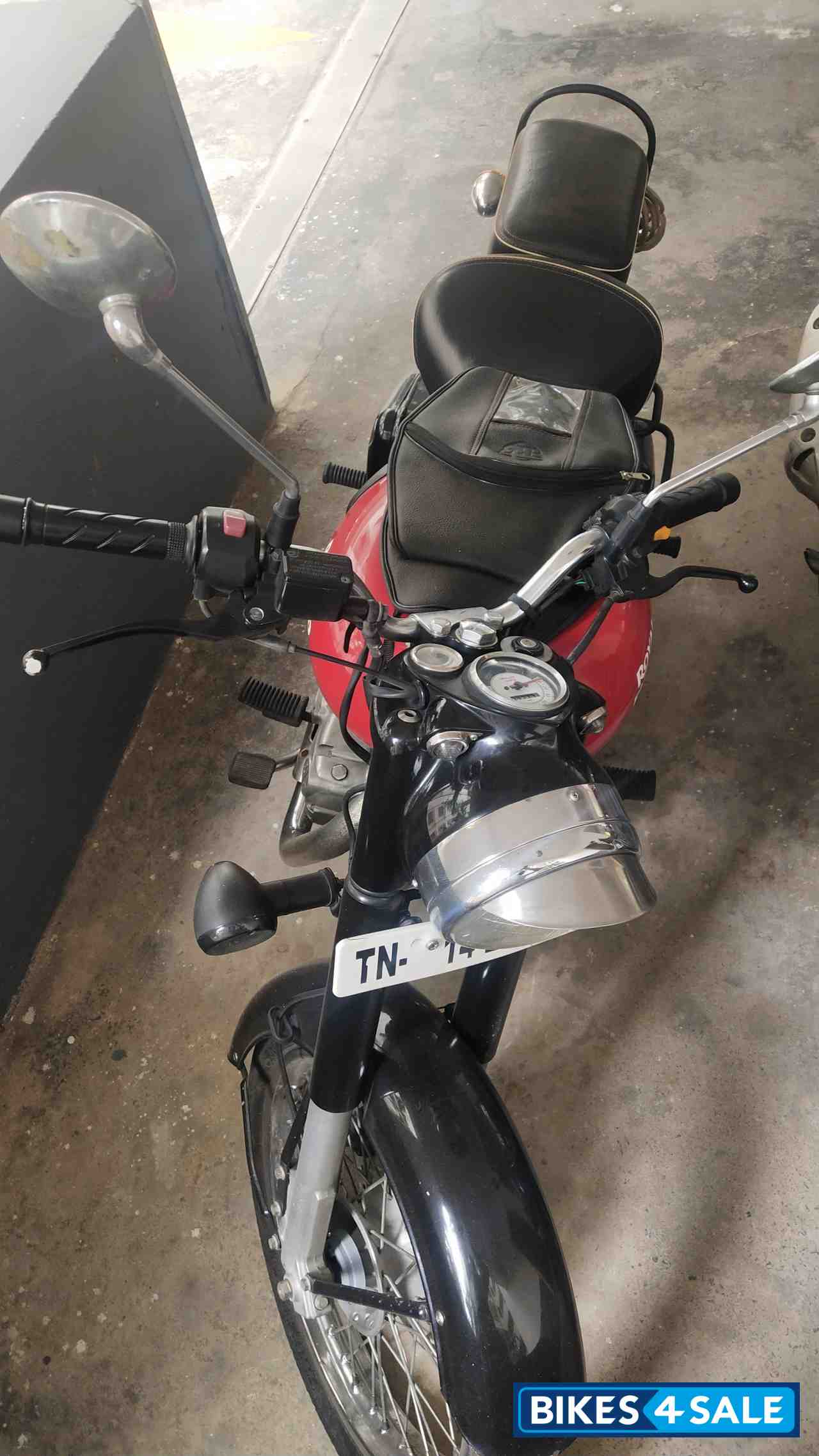 Red Royal Enfield Classic 350 Redditch Red