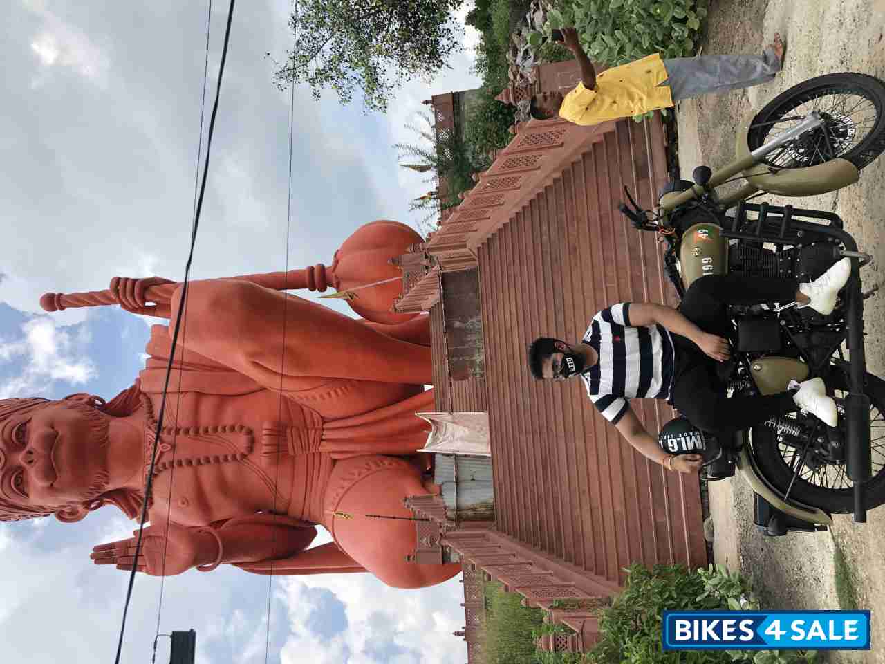 Royal Enfield Classic Signals Stormrider Sand