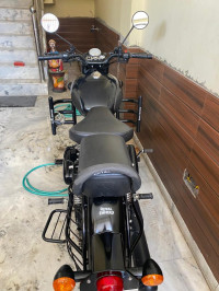 Stealth Black Royal Enfield Classic 500