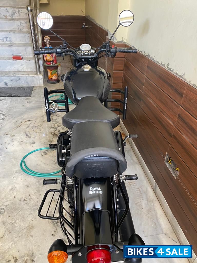 Stealth Black Royal Enfield Classic 500 Stealth Black Royal Enfield Classic 500