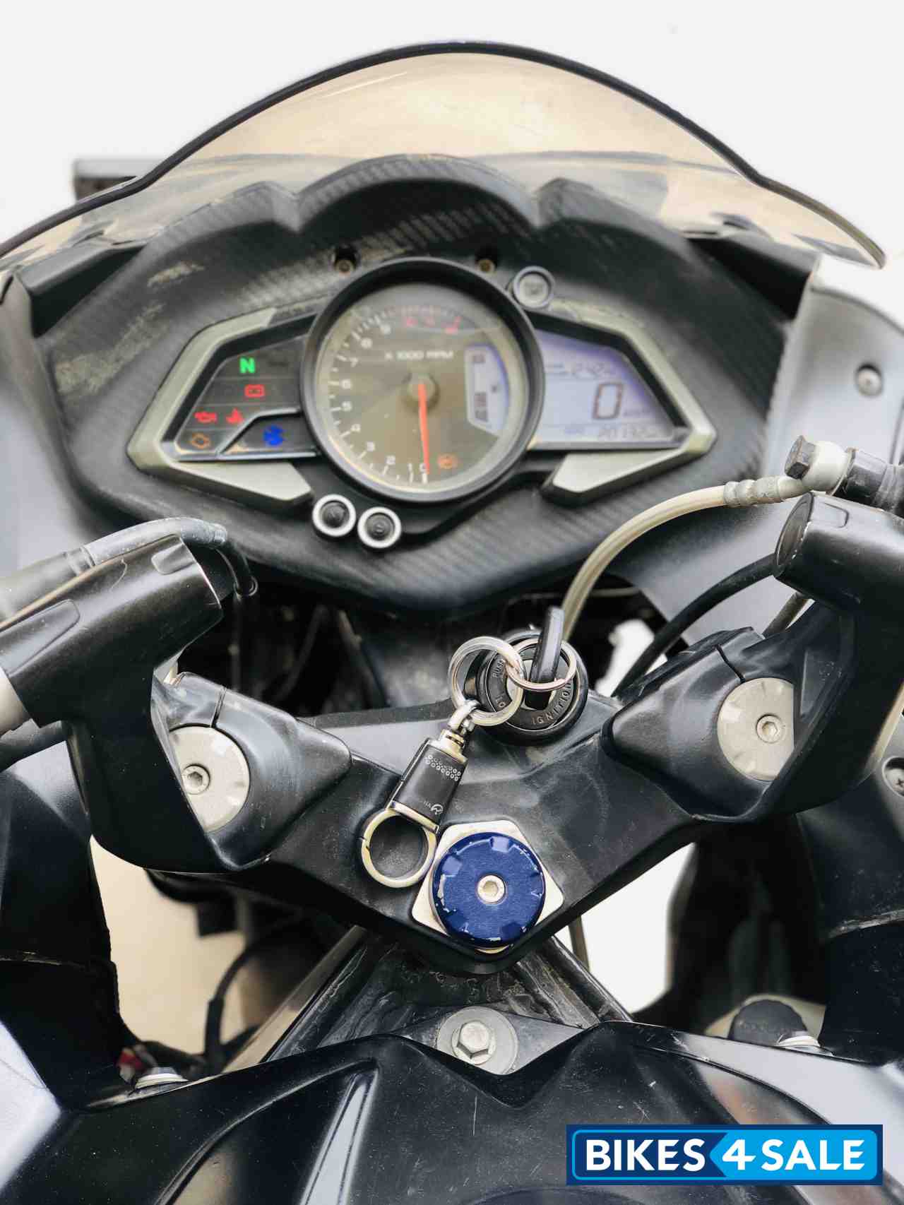 Black Bajaj Pulsar RS 200 ABS