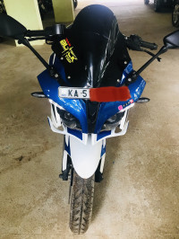 Bajaj Pulsar RS 200 ABS