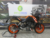 Orange Black KTM Duke 125