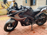 Black Bajaj Pulsar RS 200
