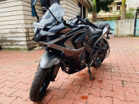Black Bajaj Pulsar RS 200
