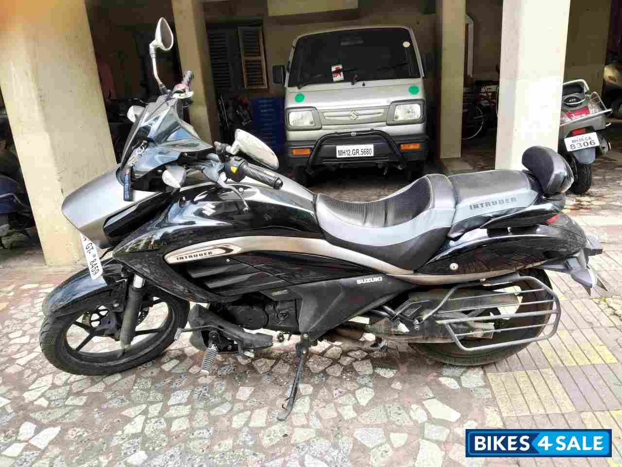 Black Suzuki Intruder 150