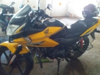 Black And Yellow Honda CBF Stunner