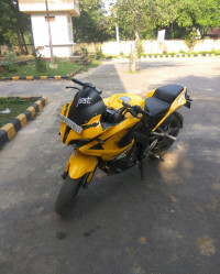 Yellow Bajaj Pulsar RS 200